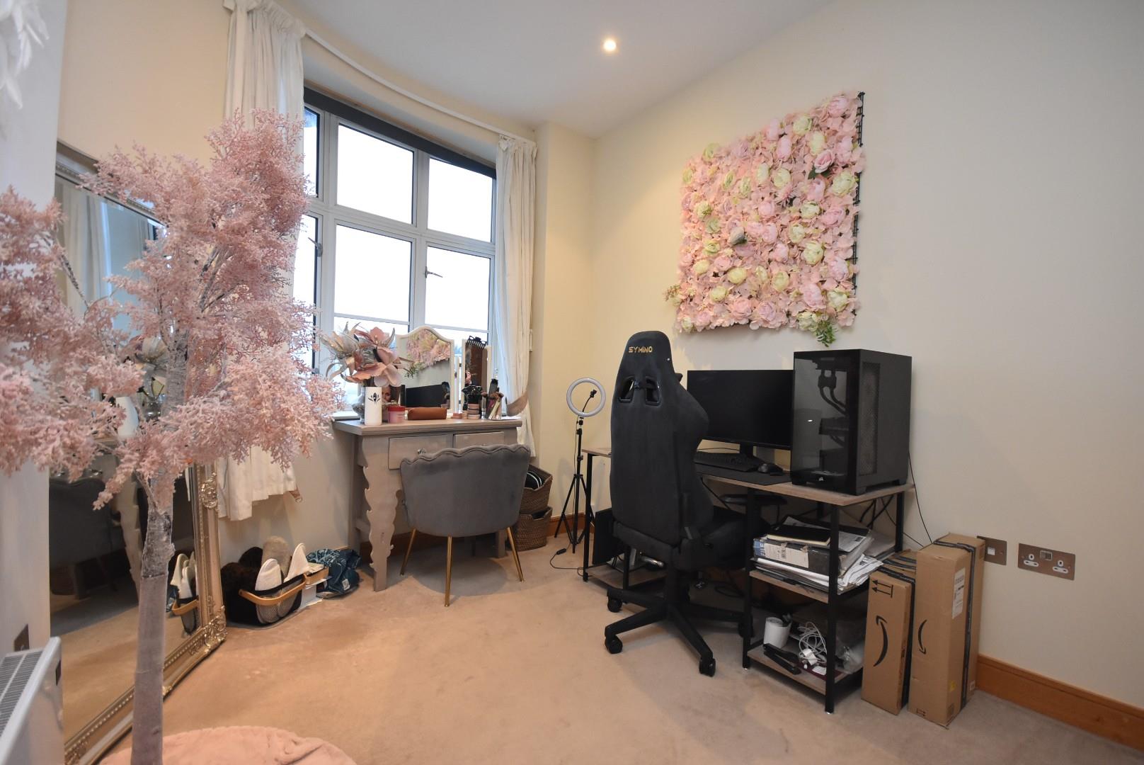 219 Headlands, Hayes Point, Sully, CF64 5QH